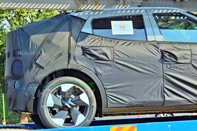 기아 EV2 쿠페 스파이샷 /사진=유튜브 '힐러 Healer TV'