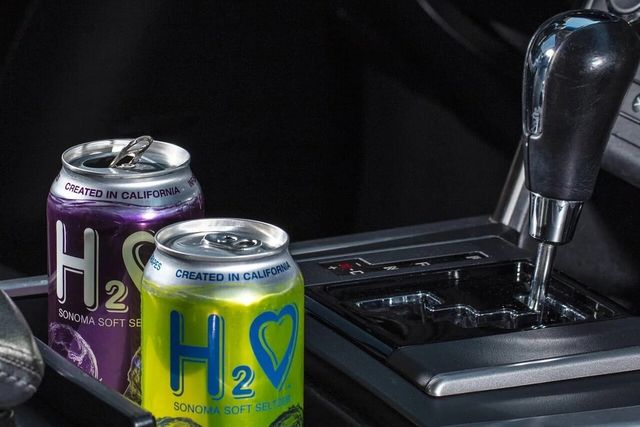 탄산음료도 고온에 의한 폭발 가능성이 높다. /사진=h2oseltzer.com