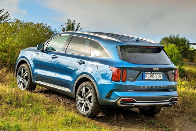 미네랄 블루 색상 4세대 초기형 쏘렌토 하이브리드 /사진=기아