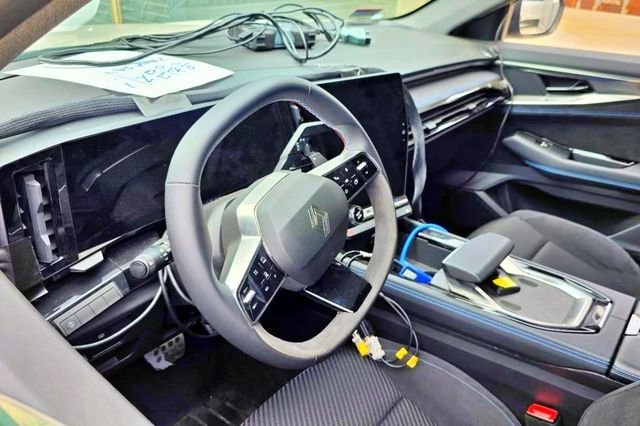 국내에서 포착된 르노 오스트랄 /사진=인스타그램 'shorts_car'