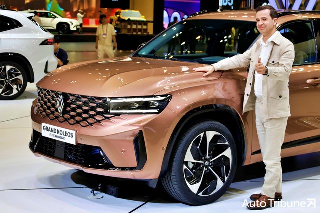 ▲스테판 드블레즈 르노코리아 CEO와 르노 그랑 콜레오스(사진=김동민 기자)