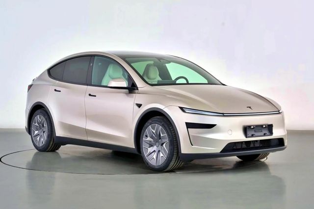 테슬라 모델 Y 롱 휠베이스 /사진=중국 공업정보화부