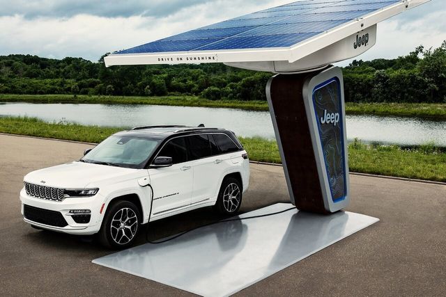 그랜드 체로키 4xe /사진=지프