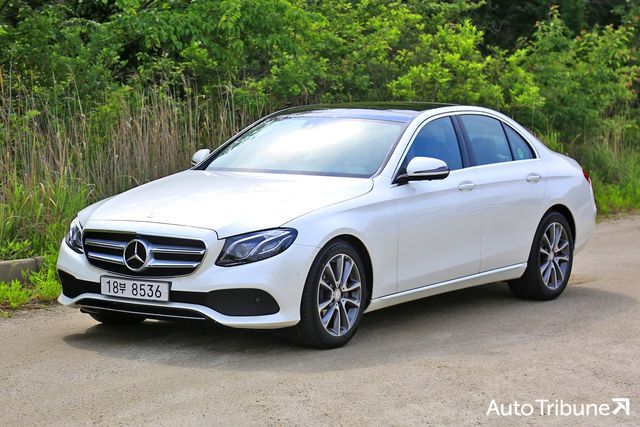 중고차 시장에서 2천만 원 내외에 구입 가능한 E클래스 /사진=양봉수 기자