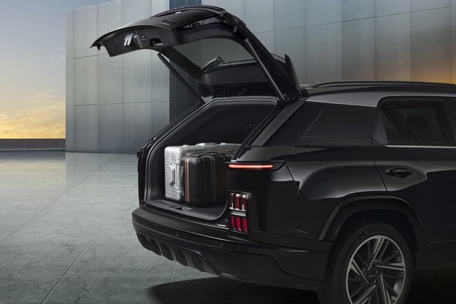 액티언 하이브리드/사진=KGM