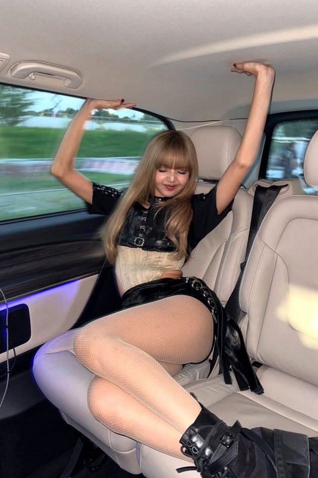 블랙핑크 리사가 밀라노 공연을 마치고 사진을 공개했다. /사진=리사 SNS