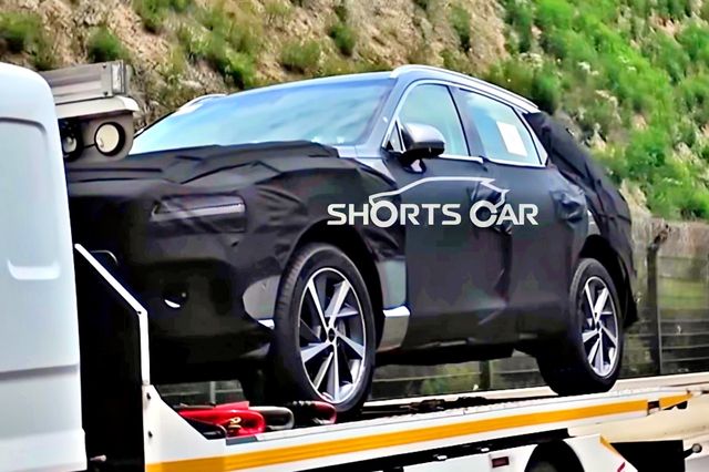 제네시스 GV80 하이브리드 테스트카 스파이샷 /사진=유튜브 '숏카 SHORTS CAR'