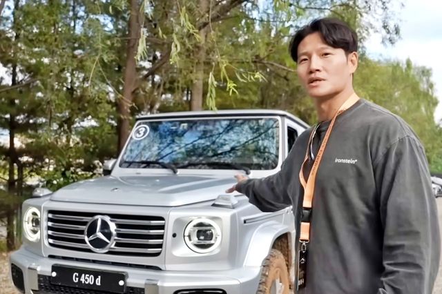 메르세데스-벤츠 G 450d에 대해 소개하고 있는 김종국 /사진=유튜브&nbsp;김종국 'GYM JONG KOOK'