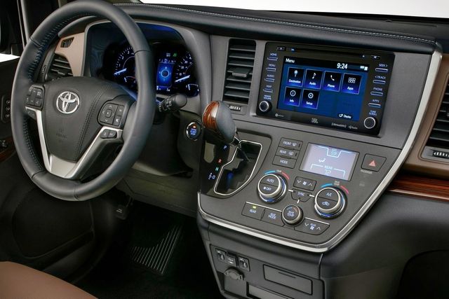 3세대 후기형 시에나 /사진=토요타