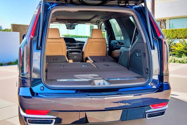 5세대 초기형 에스컬레이드 /사진=캐딜락