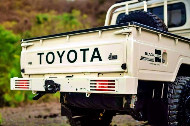 토요타 랜드크루저 70 시리즈 튜닝카 /사진=블랙박스 커스텀 4x4