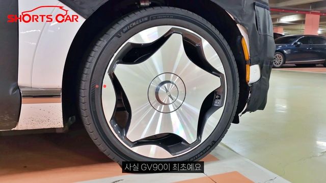 제네시스 GV90 코치도어 모델 테스트카 스파이샷 /사진=유튜브 '숏카 SHORTS CAR'