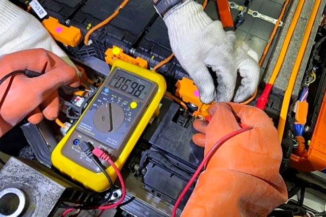 화재 당시 현장에 있던 아이오닉 5의 배터리팩 내부