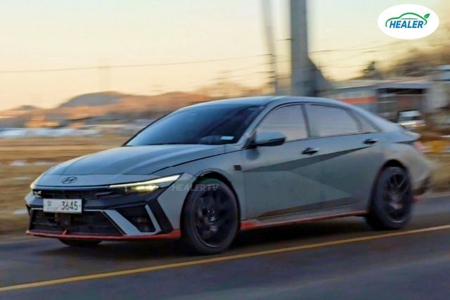 현대 신형 아반떼 N 테스트뮬 스파이샷 /사진=유튜브 '힐러 Healer TV'