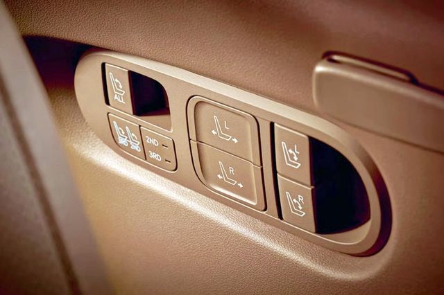 팰리세이드 원터치 시트 폴딩 스위치 /사진=현대차