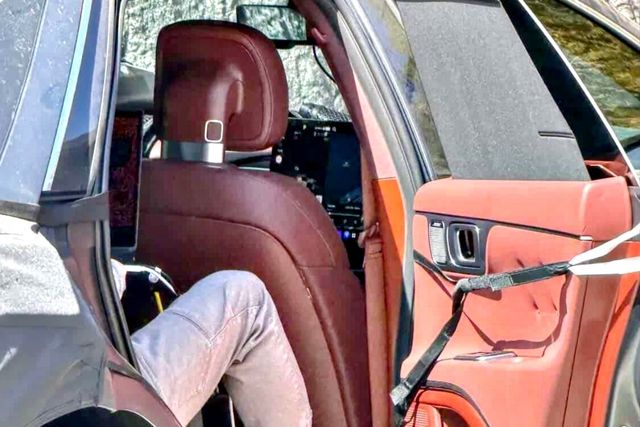 현대 그랜저 부분 변경 모델 실내 스파이샷 /사진=온라인 커뮤니티