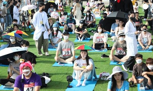 2024 한강 축제 / 온라인 커뮤니티