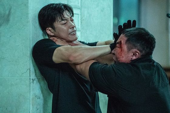 넷플릭스 사냥개들 제공