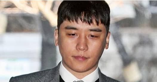 빅뱅 승리가 클럽 버닝썬 사건과 성매매 알선 및 해외 원정도박 등 혐의로 징역 1년 6개월 형을 선고를 받은 바 있다. / 출처 - 온라인 커뮤니티