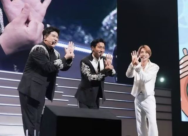 슈퍼주니어(SUPER JUNIOR) 이특, 신동, 시원이 유닛 ‘슈퍼주니어-L.S.S.’로 뭉쳐 일본을 사로잡았다. 출처-SM엔터테인먼트