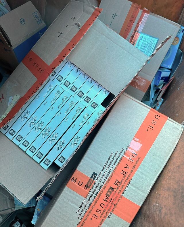 팬 사인회 응모 후 배송됐지만 '뜯지도 않은 채' 버린 앨범들 /차지희