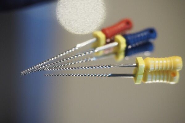 ​근관치료시 사용하는 파일 /photoAC