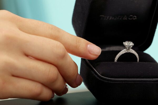 티파니 130주년 다이아몬드 반지 '파베 티파니 세팅' /연합뉴스