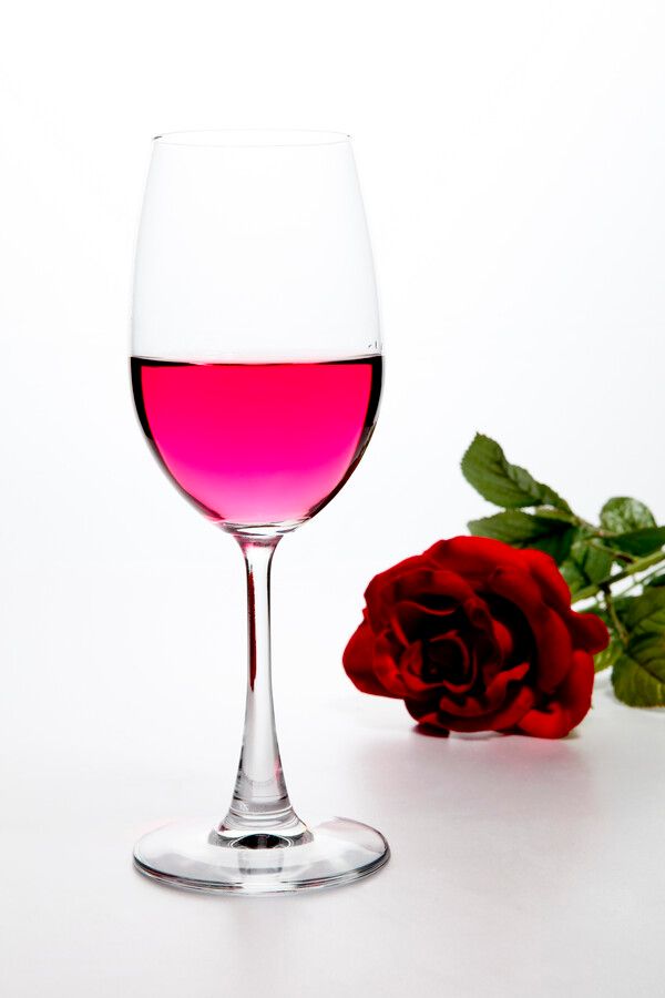 장미를 이용하여 와인 /게티이미지뱅크