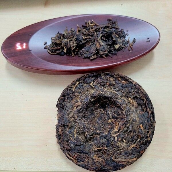 차 전용 저울, 보이차는 덩어리져 있어서 눈대중으로는 우릴 양을 가늠하기 어렵다. 일정한 양을 계량해서 차를 우려야 차의 향미를 온전히 음미할 수 있다. /김정관