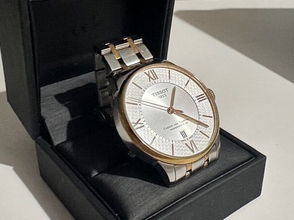 티쏘(TISSOT) 손목시계 /권혁주