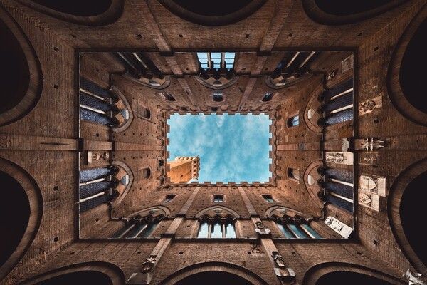 시에나 팔라초 푸블리코의 유명한 망자탑에서 바라본 하늘 /게티이미지뱅크