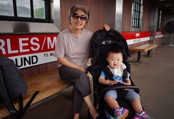 이삿짐 중 가장 중요했던 유모차. /이수미