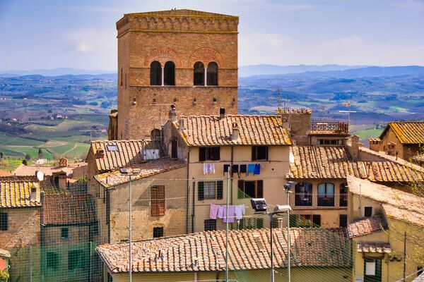 관광지로 남은 도시가 아니라 실제로 사람들이 거주하고 살아가는 중세도시 산 지미냐뇨 /게티이미지뱅크