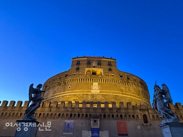 산탄젤로성은 단테의 신곡에도 등장한다. /사진=박재희