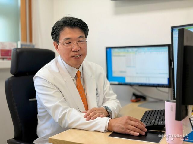 29일 여성경제신문이 이재철 순천향대서울병원 정형외과 교수를 만나 고령 척추환자 증가에 따른 수술 변화와 제도적 한계에 대해 물었다. /김정수 기자