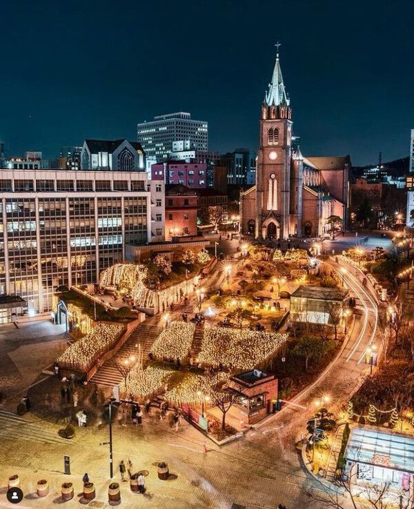 서울 명동대성당 (사진출처=한국관광공사)