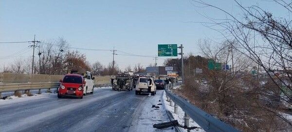 평택 블랙아이스 추돌사고 / 경기소방재난본부 제공