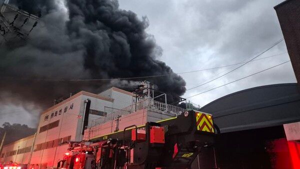 인천 고잔동 도금공장 화재/ 인천소방본부 제공