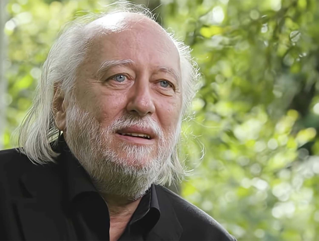 크러스너호르커이 라슬로 (사진=유튜브 채널 영상)