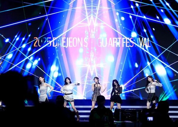 대전 서구 샘머리공원과 보라매공원 일대가 2025 아트페스티벌 축제를 찾은 시민들로 북적이고 있다. (사진=대전 서구 제공)