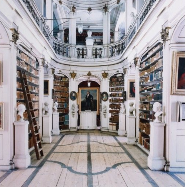 경기도 파주출판도시에 위치한 갤러리박영이 오는 11일부터 12월 31일까지 소장품전 '知 & 紙(지앤지)'전을 개최한다. 