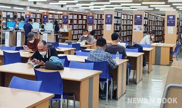 한밭도서관 제1열람실의 모습. (사진=하장수 기자)