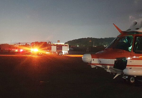 대구 산불에 산림청 수리온헬기가 야간진화에 투입됐다. (사진=산림청 제공)
