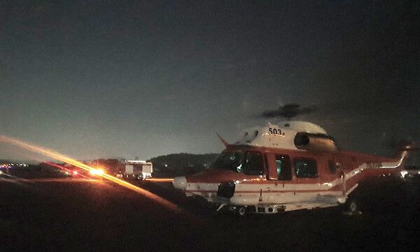 대구 산불에 산림청 수리온헬기가 야간진화에 투입됐다. (사진=산림청 제공)