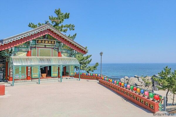 강원도 양양 휴휴암 / 관광공사 제공