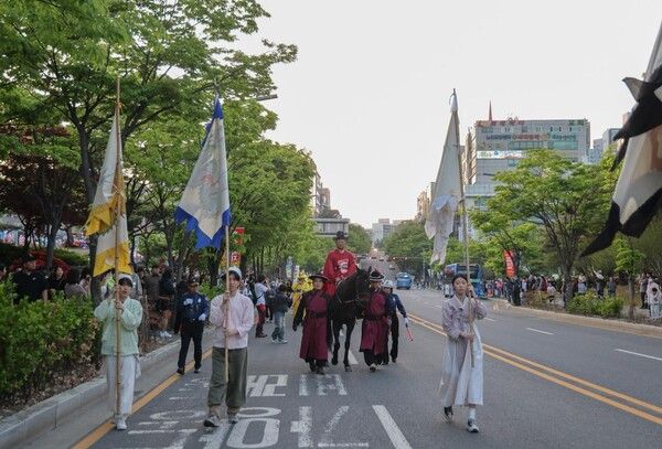 대전 대덕구는 25일 지역 대표 역사인물인 동춘당 송준길 선생의 사상과 업적을 기리기 위한 ‘제29회 동춘당문화제’를 성공적으로 마쳤다. (사진=대덕구청 제공)