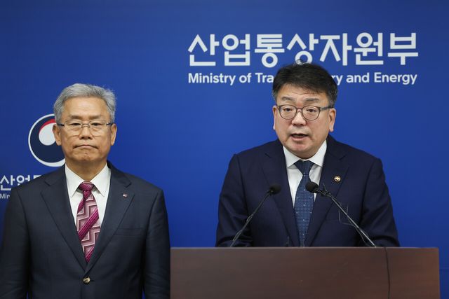 내일부터 산업용&nbsp;전기요금만 9.7% 오른다…주택·일반용은 동결[연합뉴스]