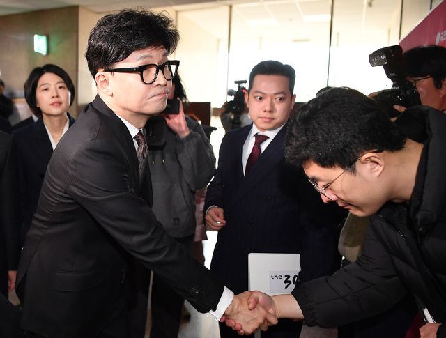 한동훈, 대표직 사퇴…