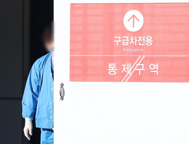 설 연휴에 갑자기 아프면?…지도 앱에서도&nbsp;문&nbsp;여는&nbsp;병원&nbsp;안내[연합뉴스]