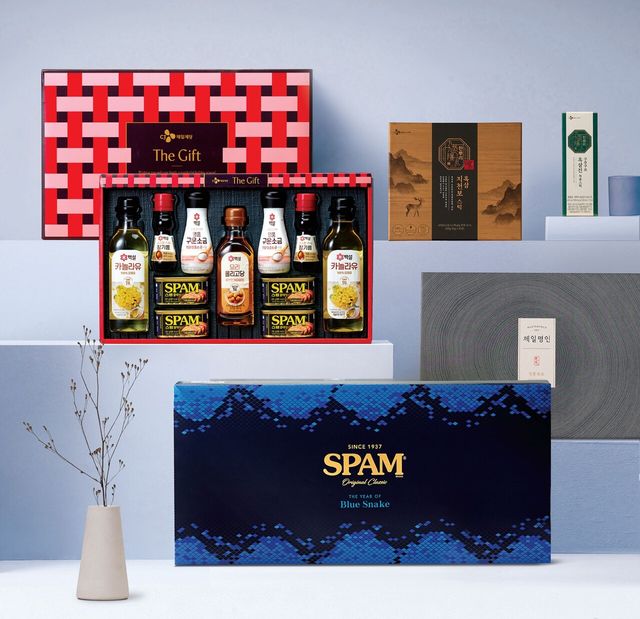 식품업계, 설 앞두고 '가성비'·'친환경' 선물세트 선보여[연합뉴스]